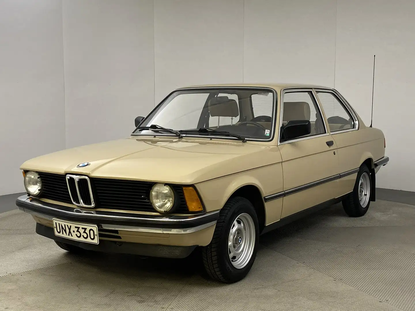 BMW 316 Seltene AUTOMATIC. Original km. Museumsauto Бежевий - 2