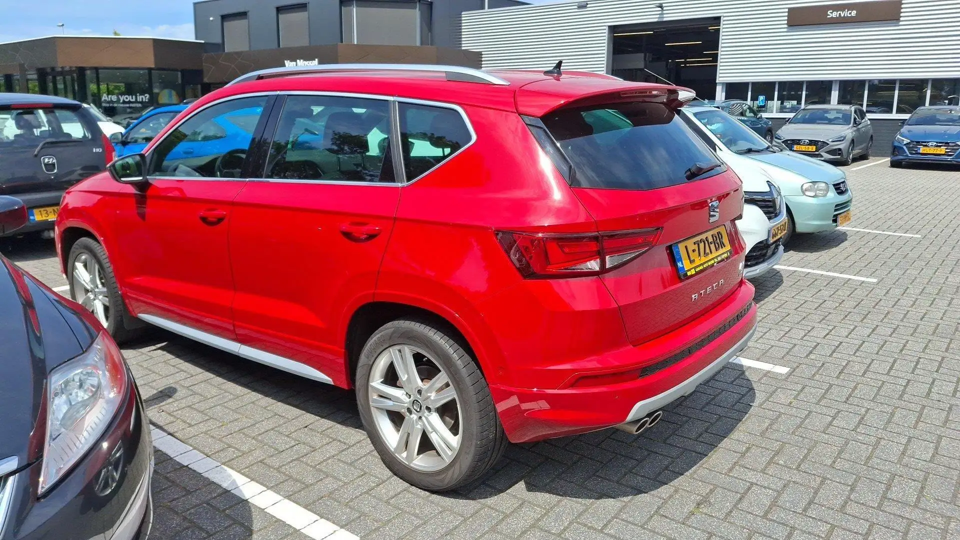 SEAT Ateca 2.0 TSI FR 4DRIVE Business Intense Black Rood - 2