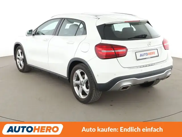 Mercedes-Benz Gla view 4