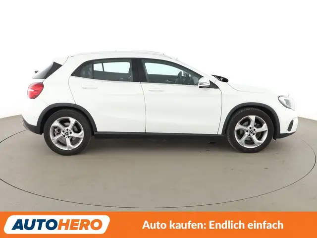 Mercedes-Benz Gla view 7