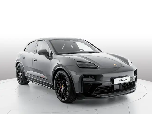 Porsche Macan view 10