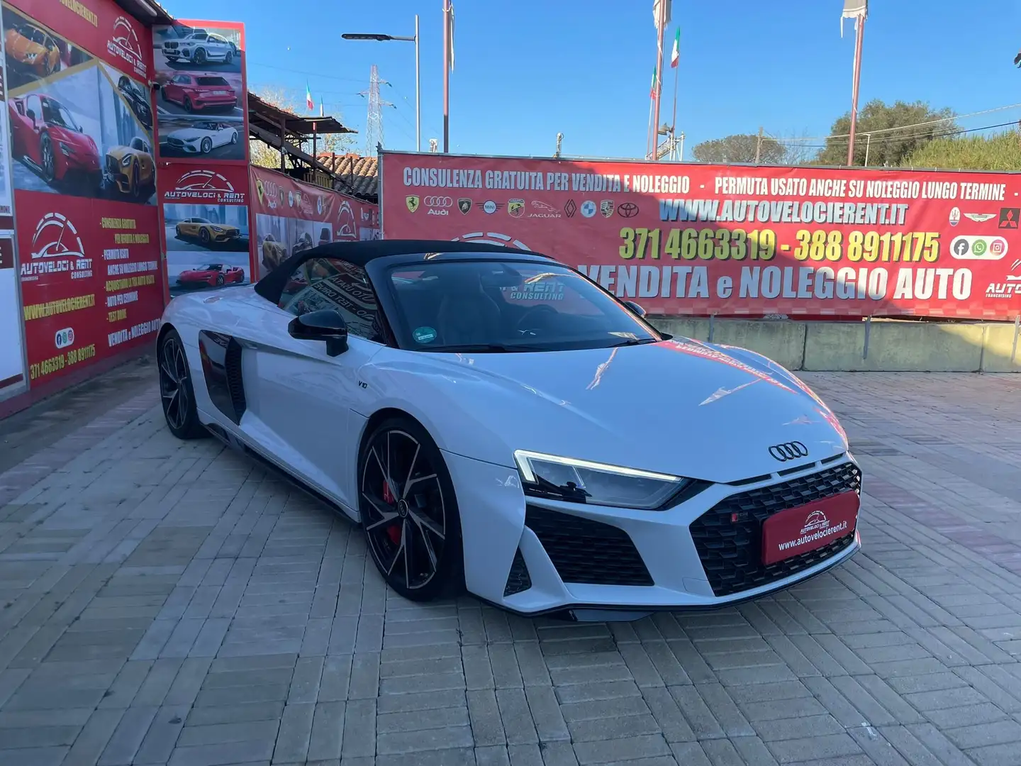 Audi R8 Spyder performance V10 620CV in pronta consegna Blanco - 2