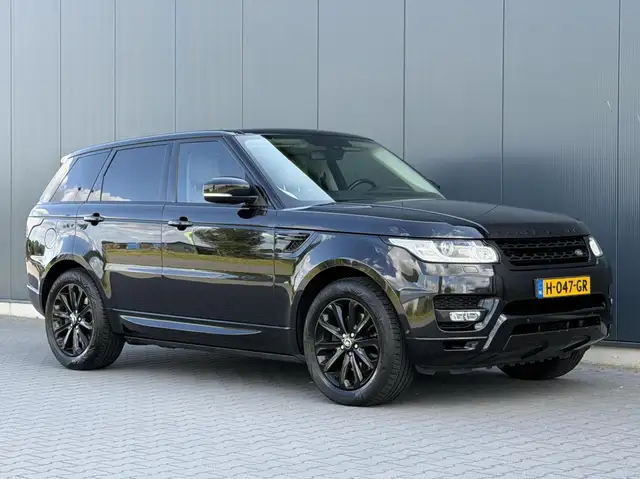 Land Rover Range Rover Sport view 11