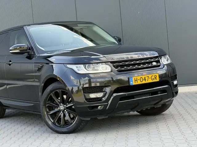 Land Rover Range Rover Sport view 13