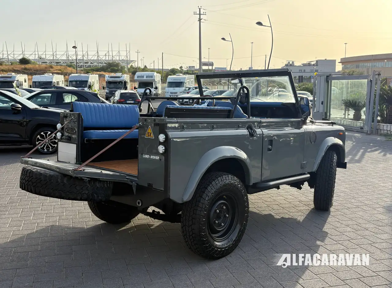 Land Rover Series III, foto 11