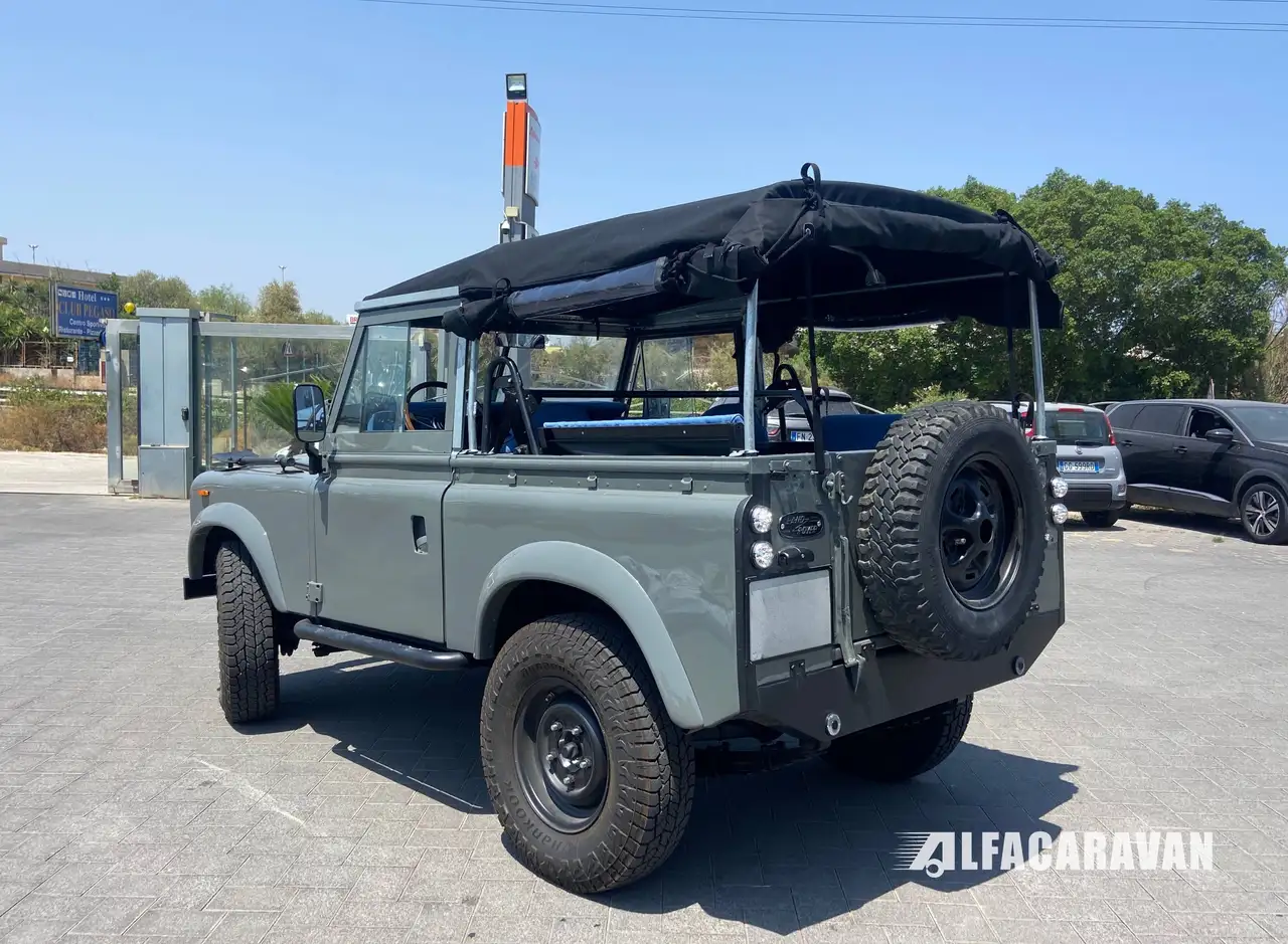 Land Rover Series III, foto 8