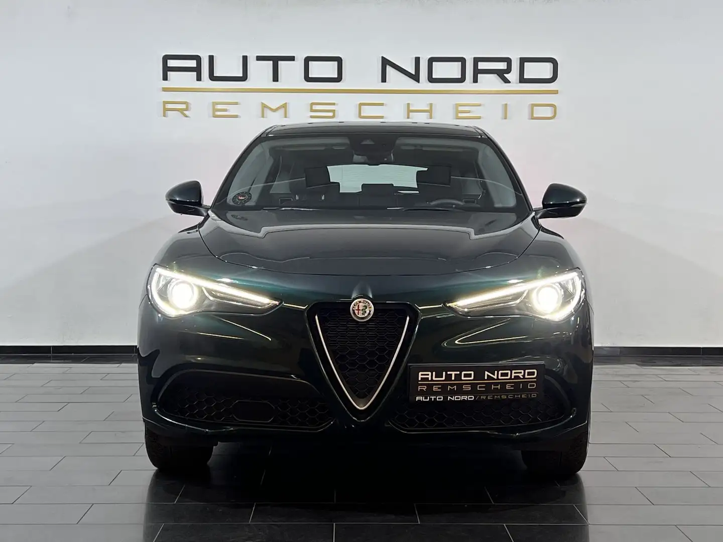 Alfa Romeo Stelvio 2.2 JTDM Super 2WD*ACC*Carplay*DAB* Зелений - 2