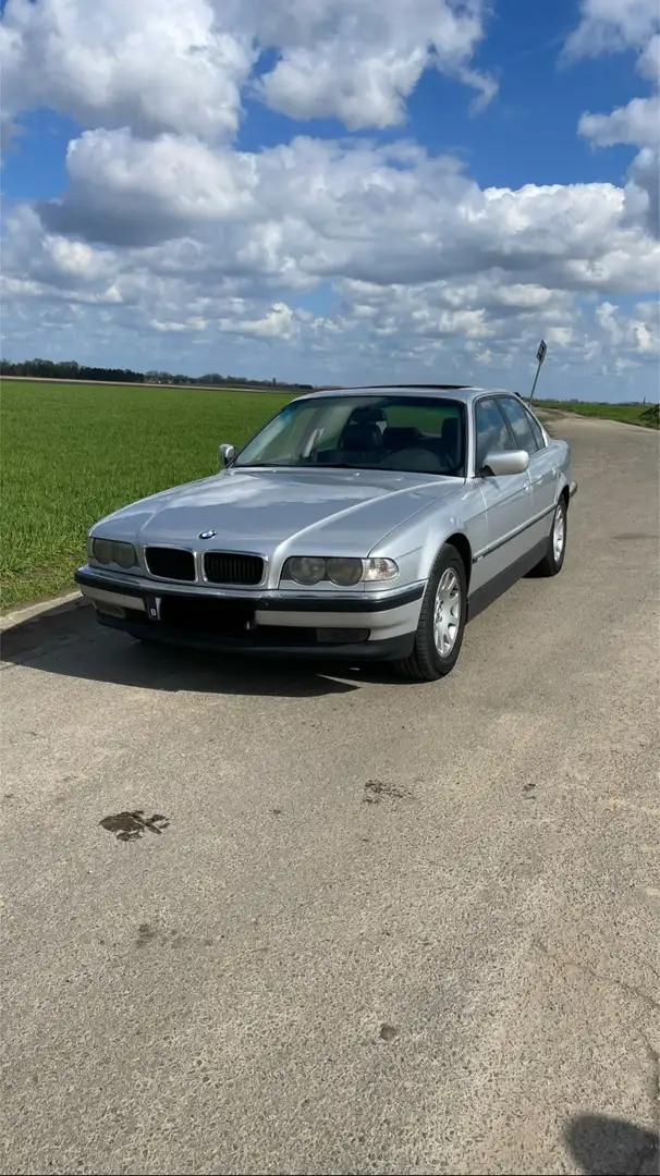 BMW 728 728iA Grey - 1