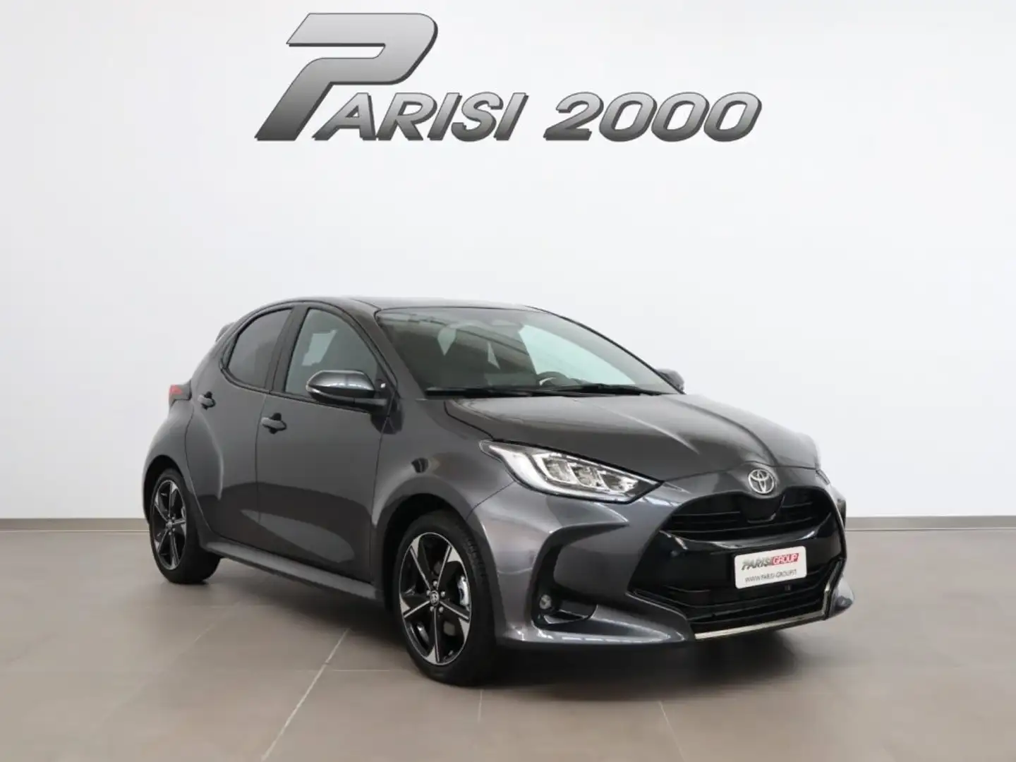 Toyota Yaris 1.5 Hybrid 5 porte Lounge *PROMO PARISI GROUP* Grigio - 2