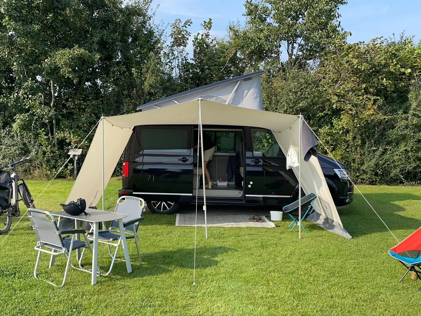 Volkswagen T6 California Transporter T6 4MOTION DSG Kurz Zwart - 1