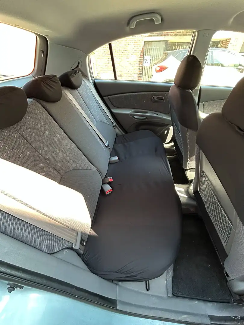 Kia Rio - 2