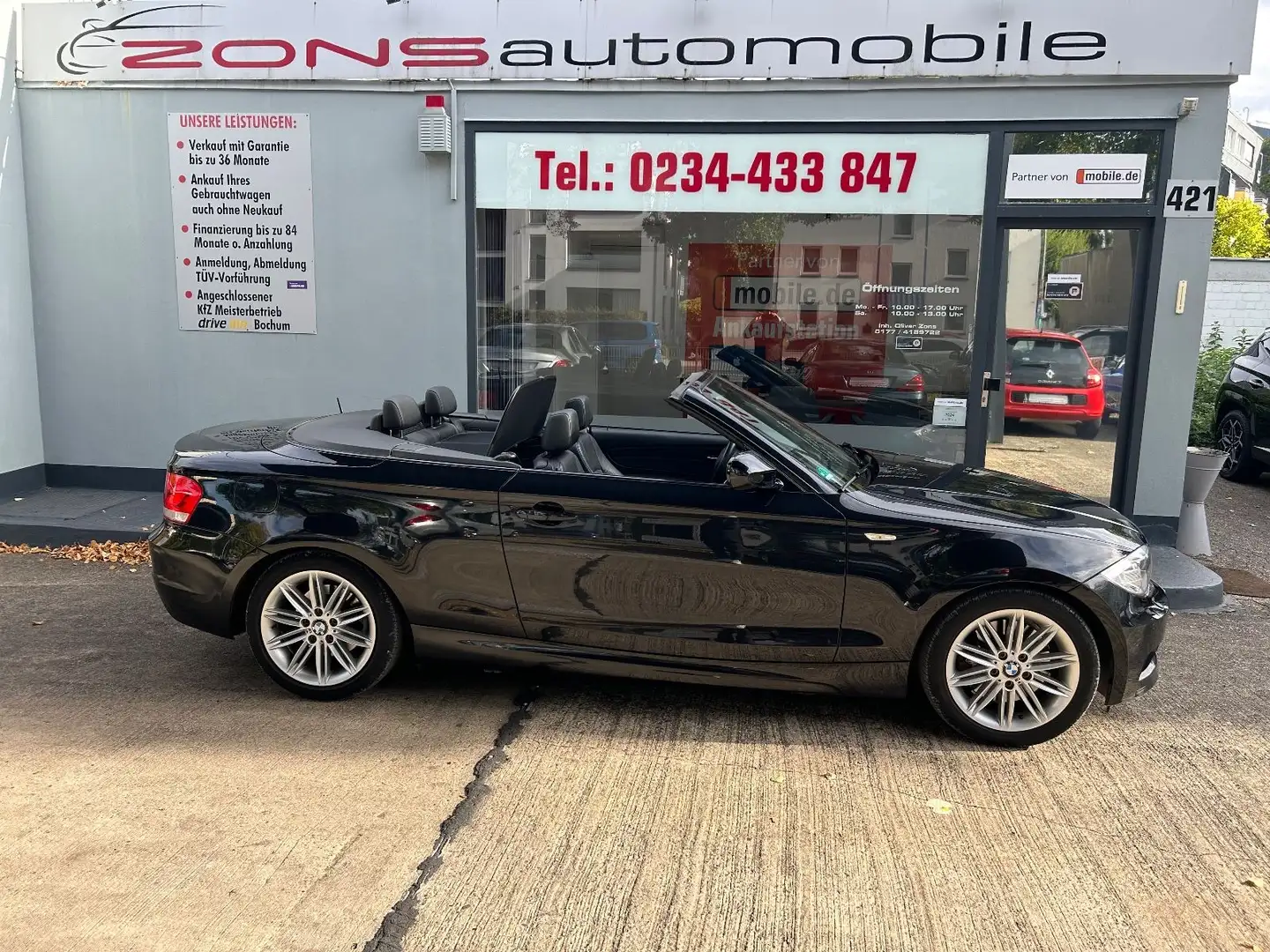 BMW 123 D Cabrio Aut. M-Paket+Leder+Navi+BT+SHZ+ Noir - 1