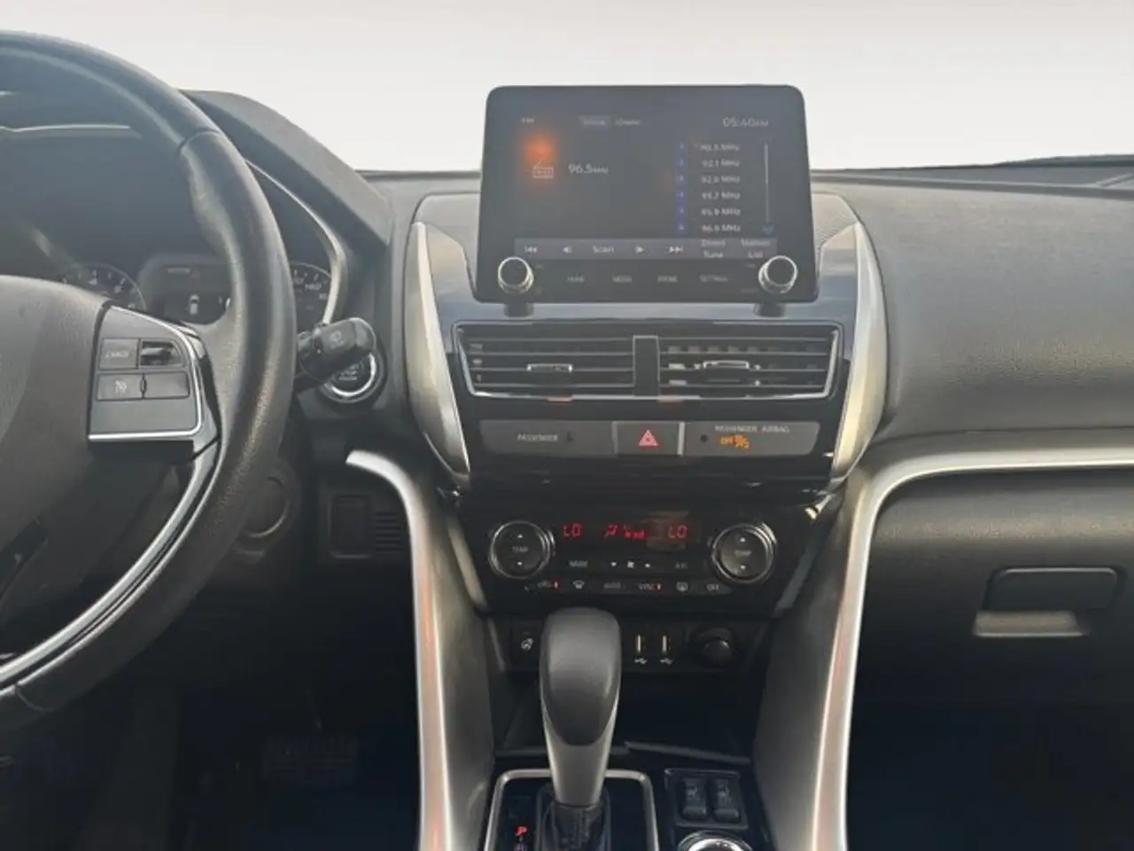 Mitsubishi Eclipse Cross снимка Mitsubishi Eclipse Cross