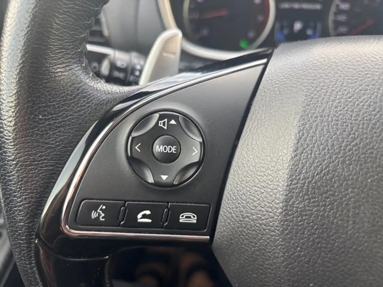 Mitsubishi Eclipse Cross снимка Mitsubishi Eclipse Cross