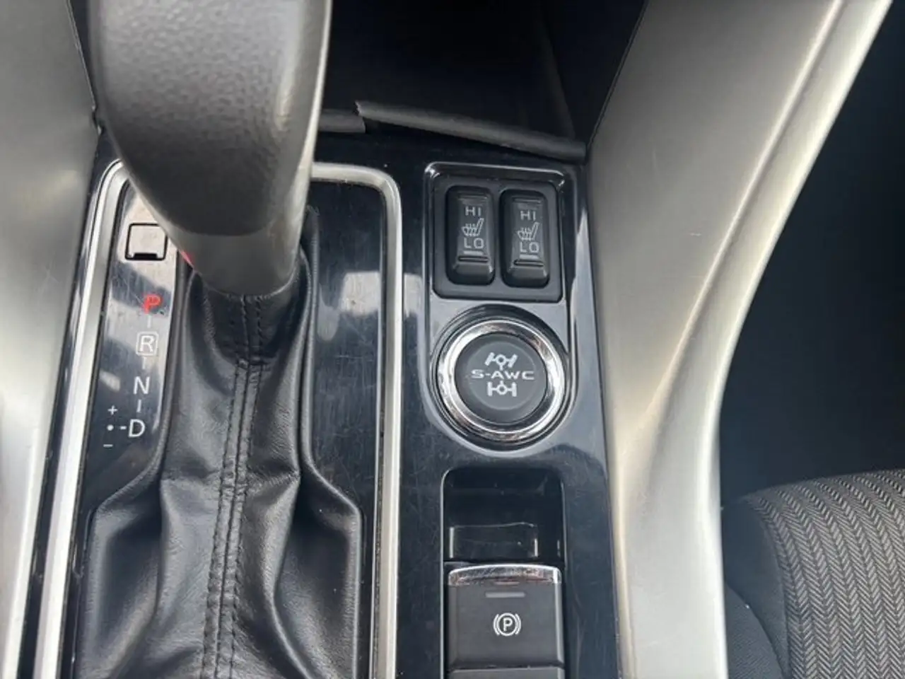 Mitsubishi Eclipse Cross снимка Mitsubishi Eclipse Cross