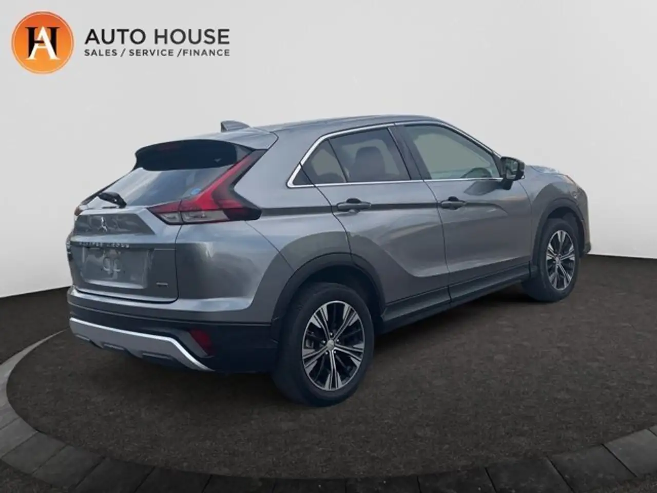 Mitsubishi Eclipse Cross снимка Mitsubishi Eclipse Cross