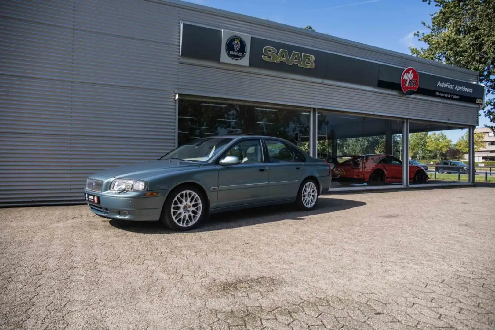 Volvo S80 2.8 T6 Geartronic Executive Youngtimer 80.000 Kilo Grijs - 2