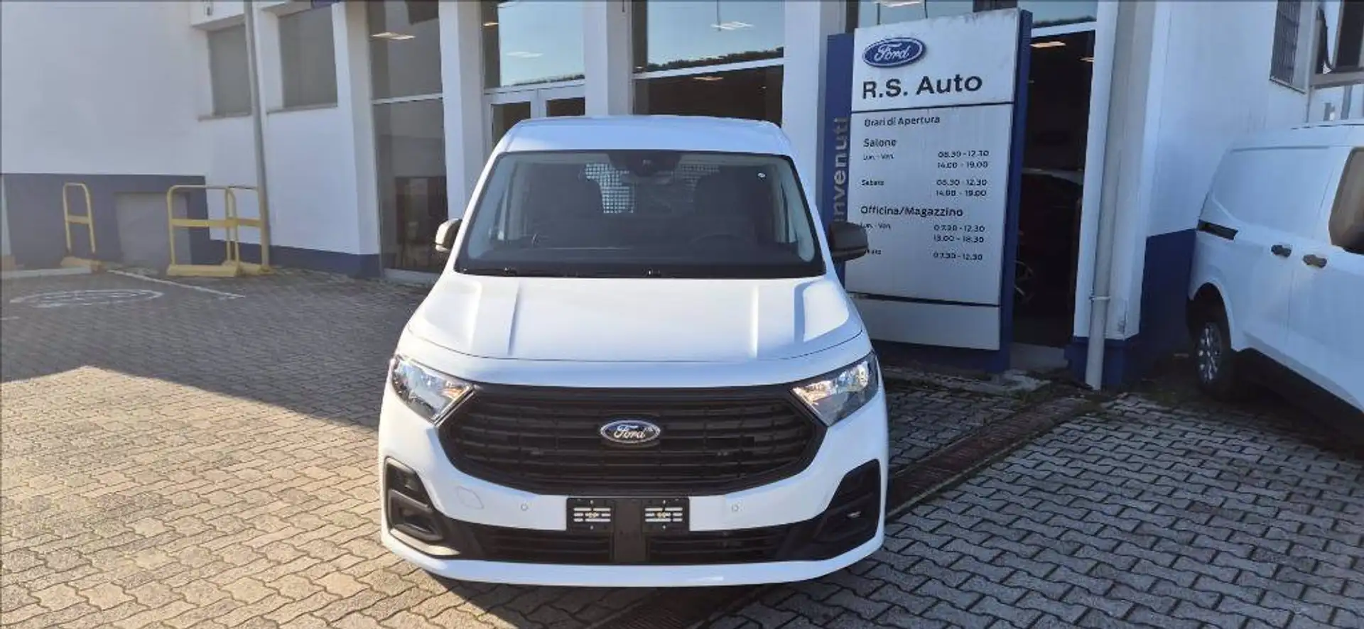 Ford Transit Connect V761 1.5 phev 150cv L1H1 Trend auto Bianco - 2