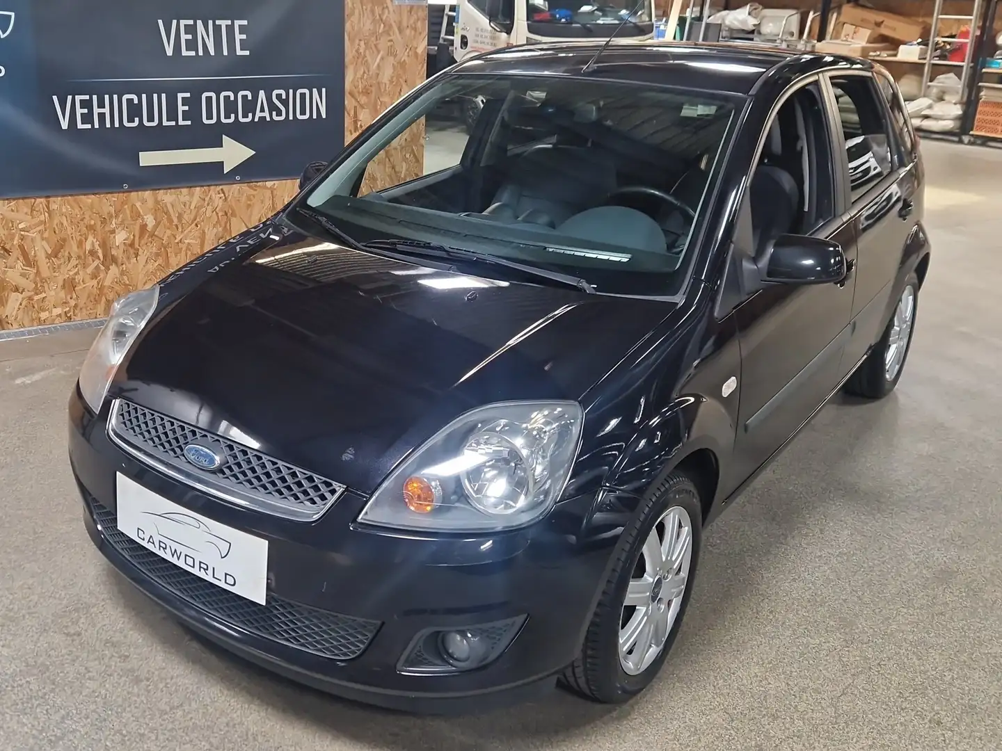 Ford Fiesta Fiesta 1.6i 16v Ghia $$ 12MOIS GARANTI $$ - 1