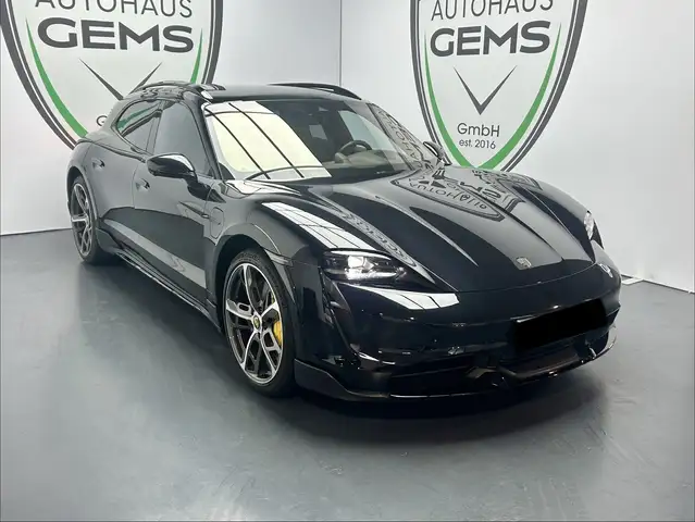 Porsche Taycan Turbo S HUD ACC Burmester Pano Navi LED