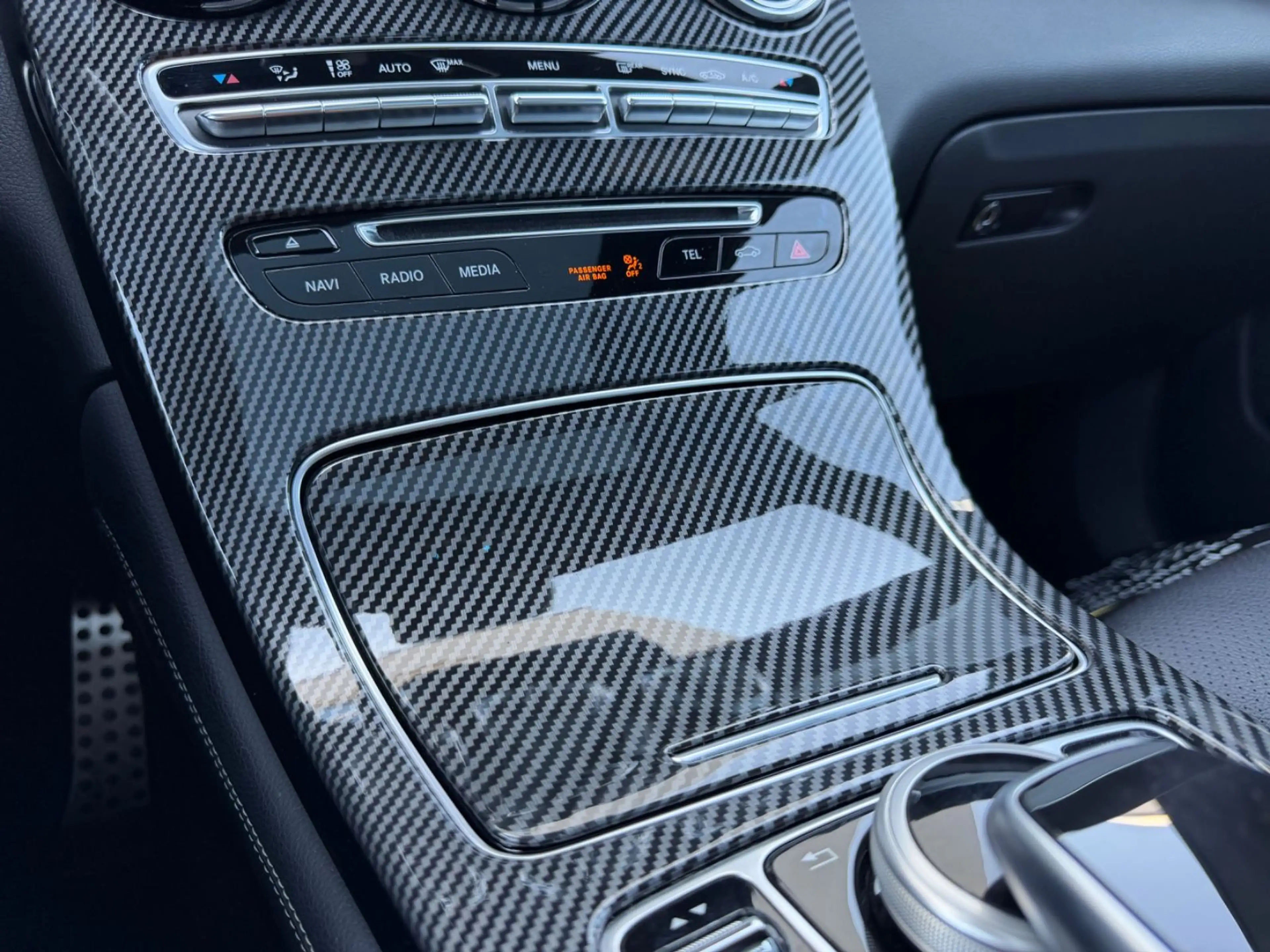 Mercedes-Benz GLC 350 V6 4Matic 9G *AMG*DESIGNO*PANO*AHK*KAME* — photo 12