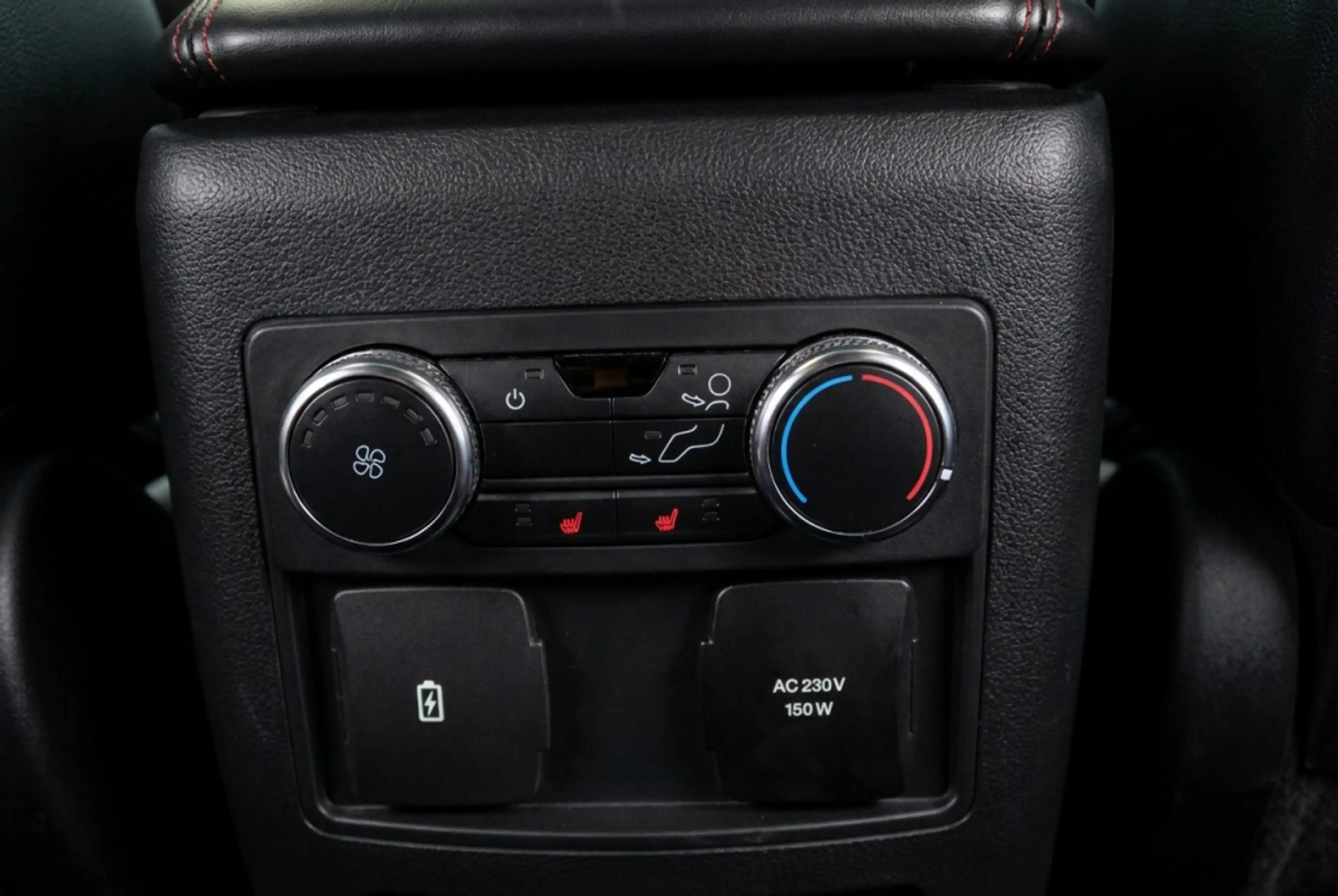 Ford Explorer ST-Line Plug-in-Hybrid 4x4 7p l Pano l Leder l VOL — photo 14