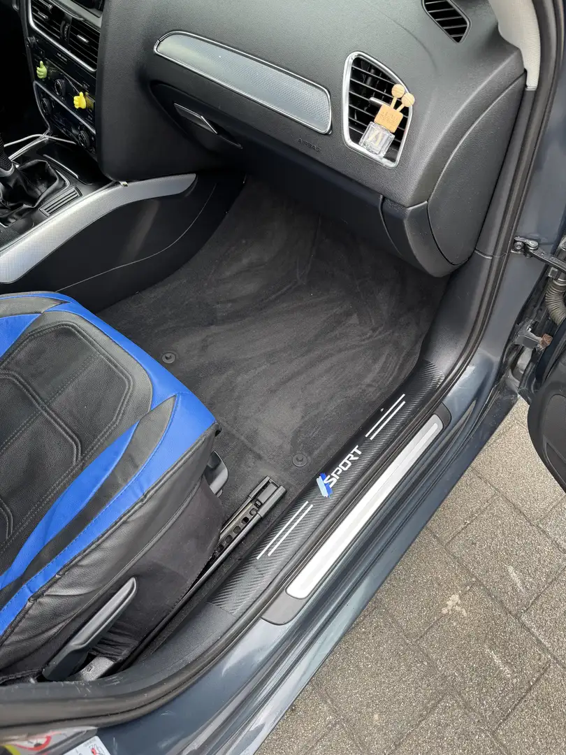 Audi A4 Avant 2.0 TDI DPF Ambition - 2