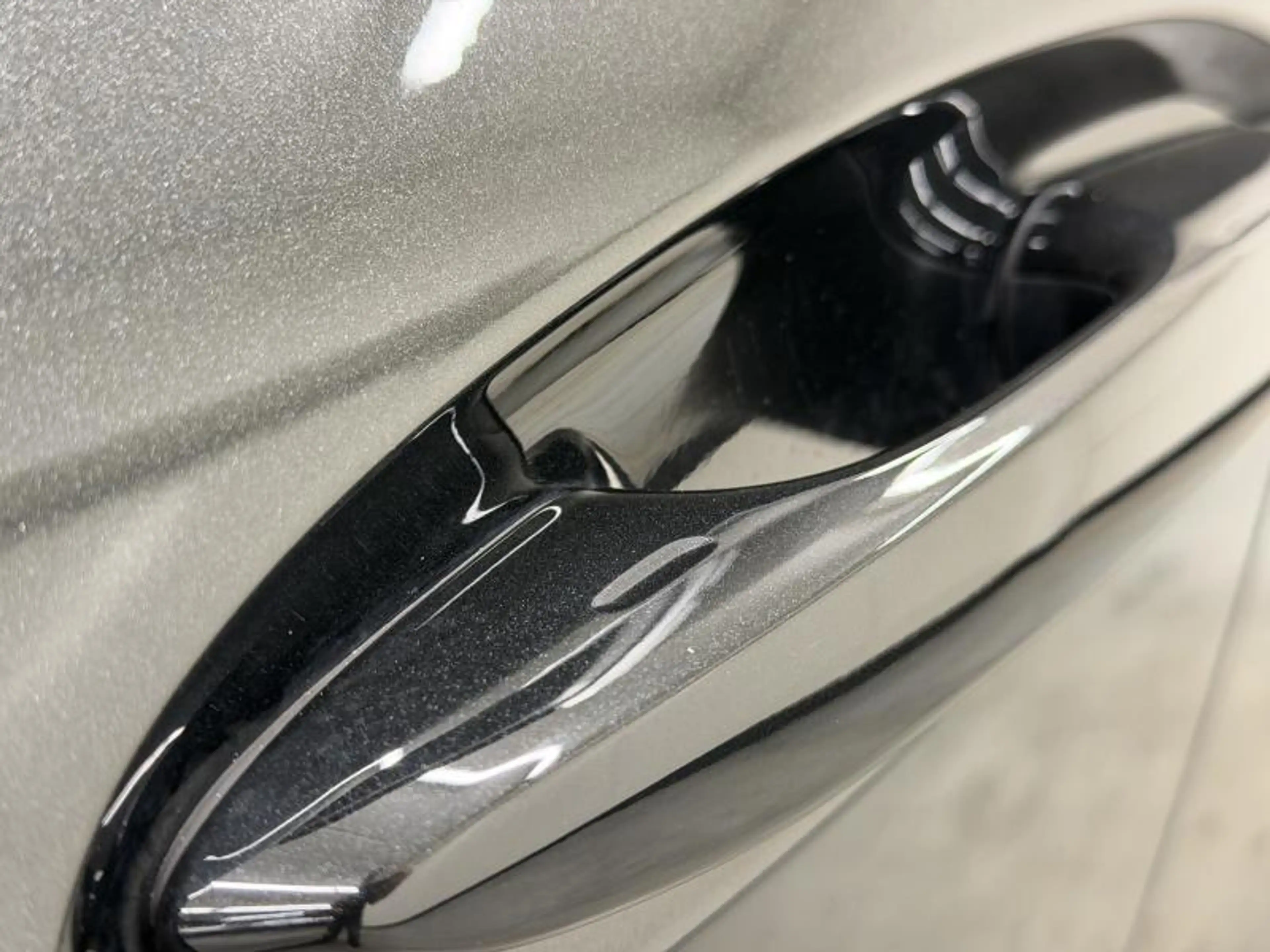 Lexus UX 250h F-Sport Design — photo 7