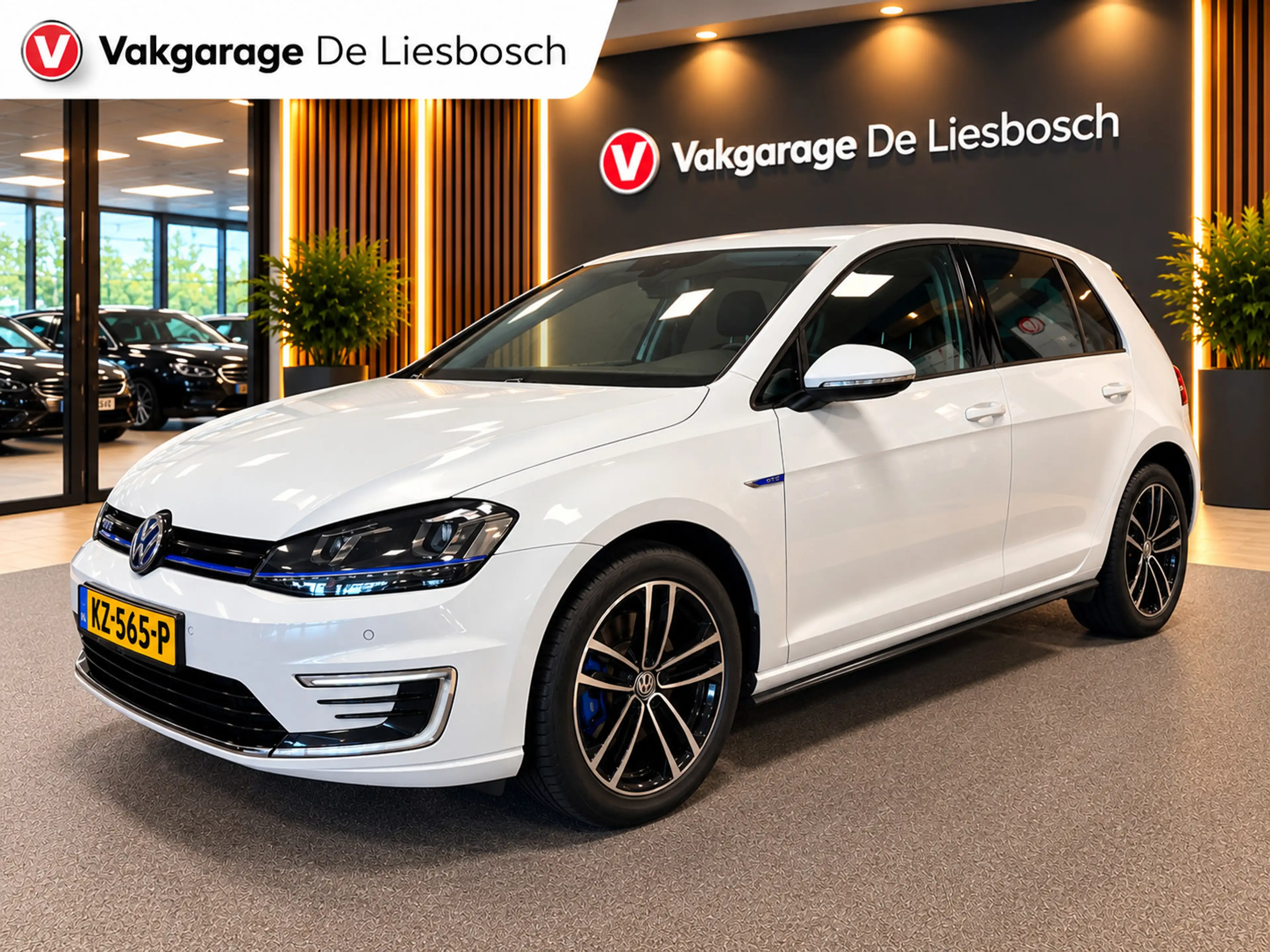 Volkswagen Golf GTE 1.4 TSI Connected Series