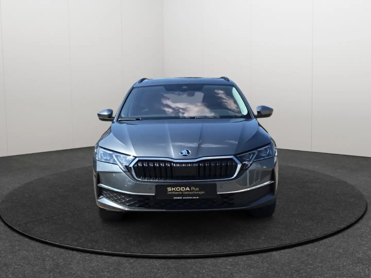 Skoda Octavia Combi 1.5eTSI DSG Selection Matrix AHK Navi Rear V Grau - 2