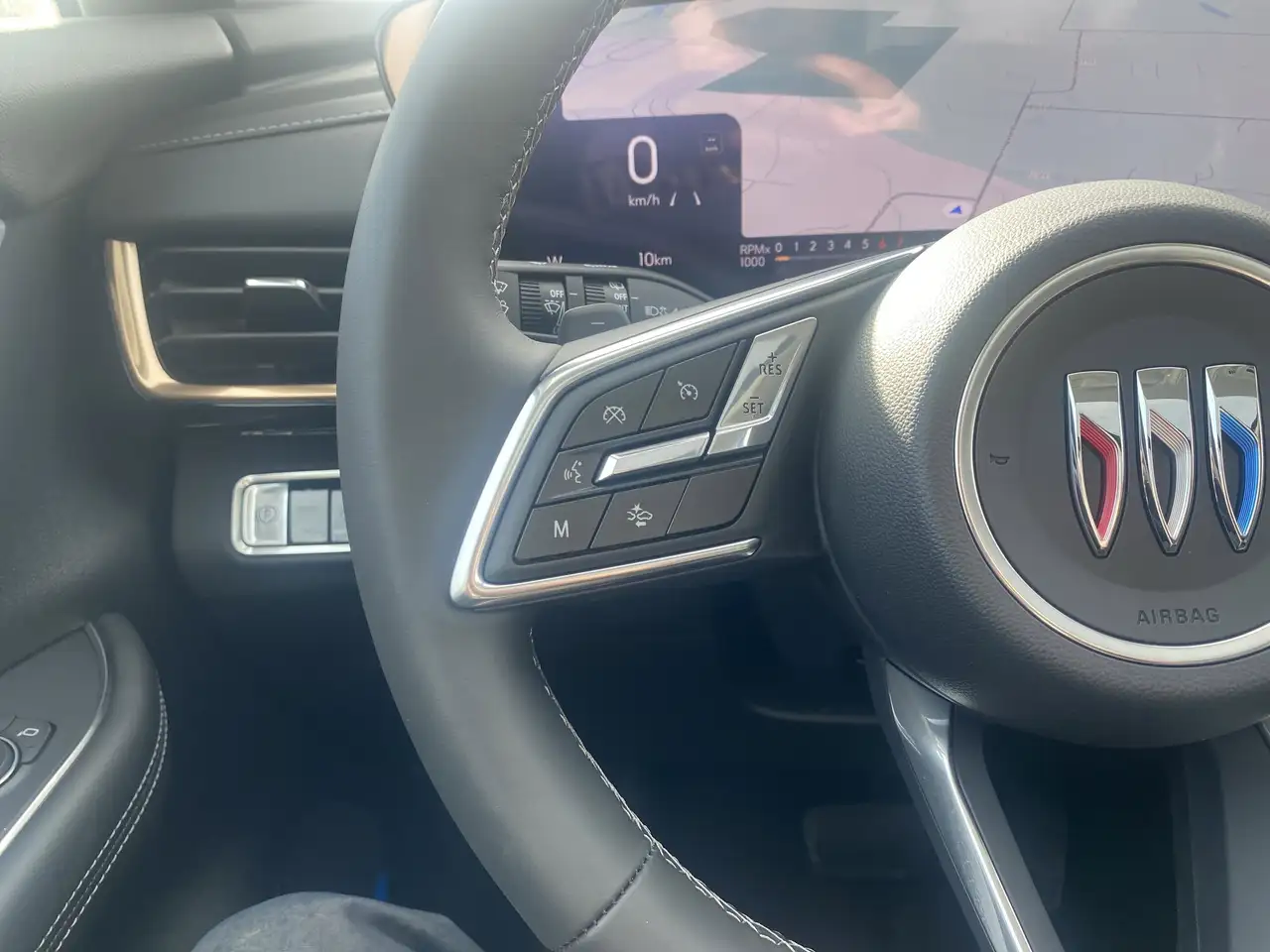 Buick Envision снимка Buick Envision