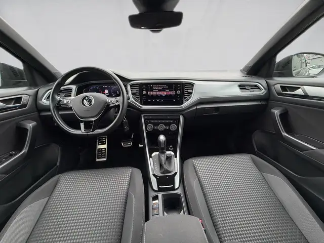 Volkswagen T-Roc view 12