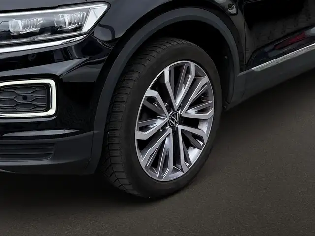 Volkswagen T-Roc view 10