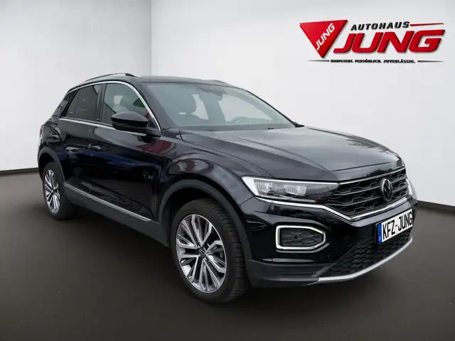 Volkswagen T-Roc view 8