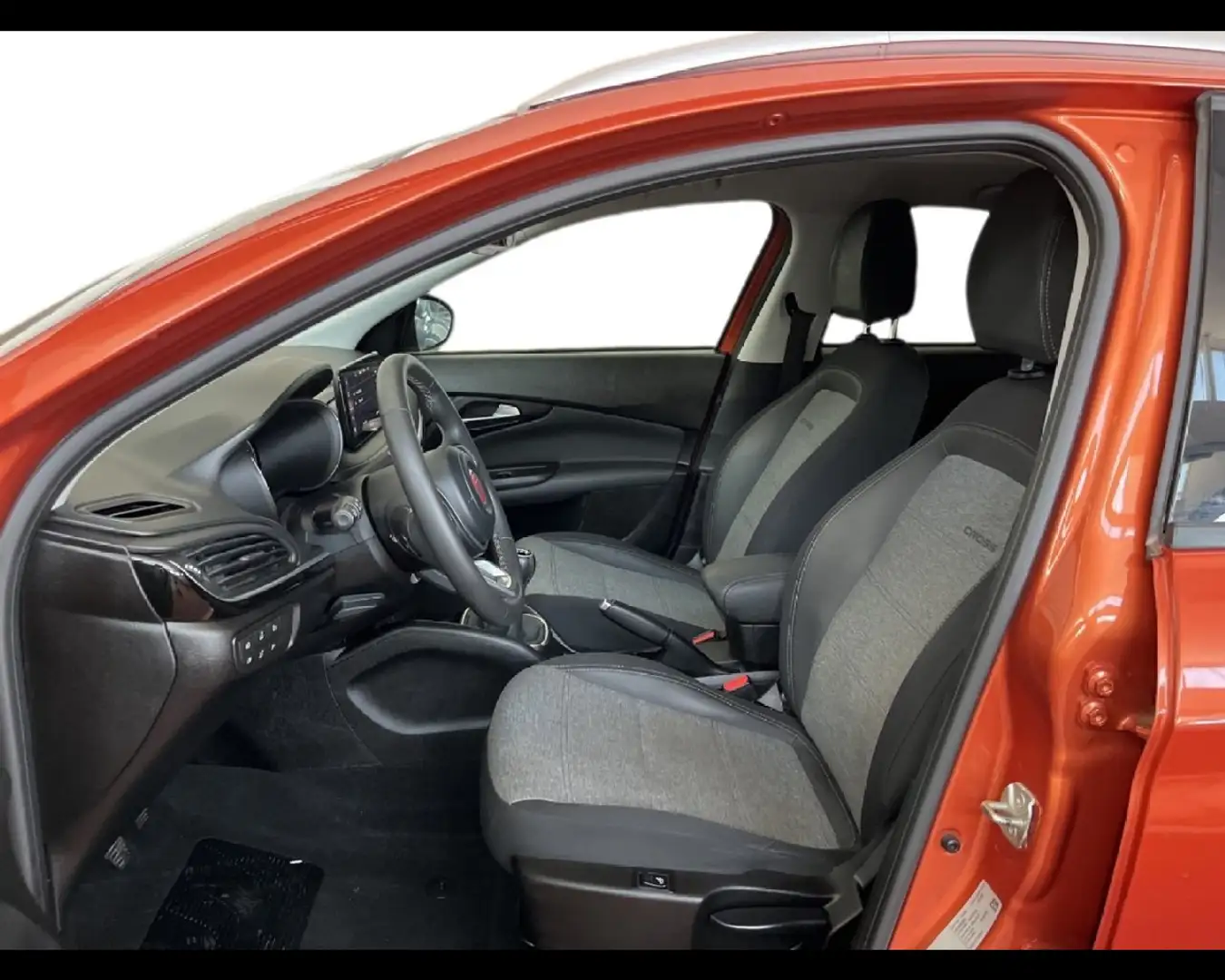 Fiat Tipo 5 porte Cross II 2021 5p 1.0 t3 Cross 100cv Orange - 2
