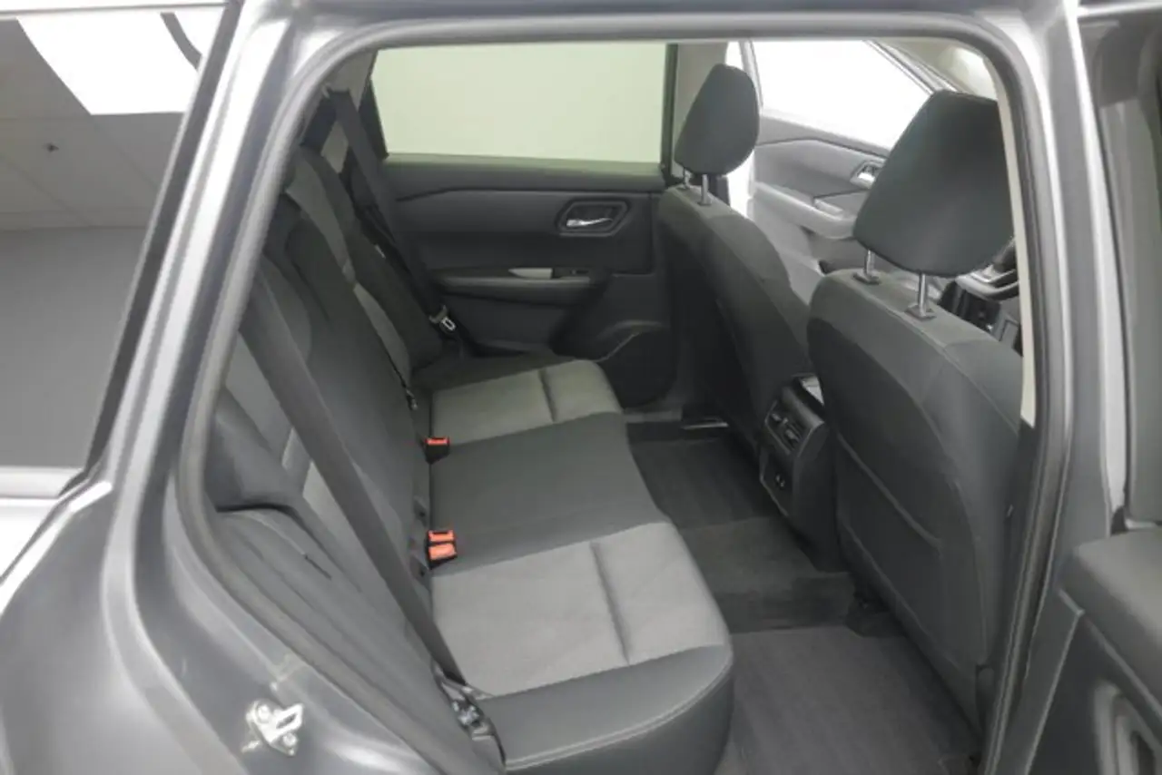 Nissan Rogue fotografie Nissan Rogue