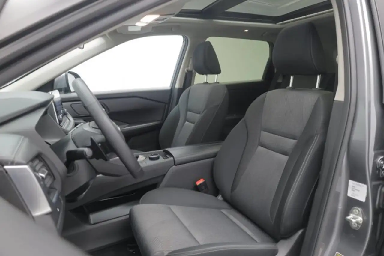 Nissan Rogue fotografie Nissan Rogue