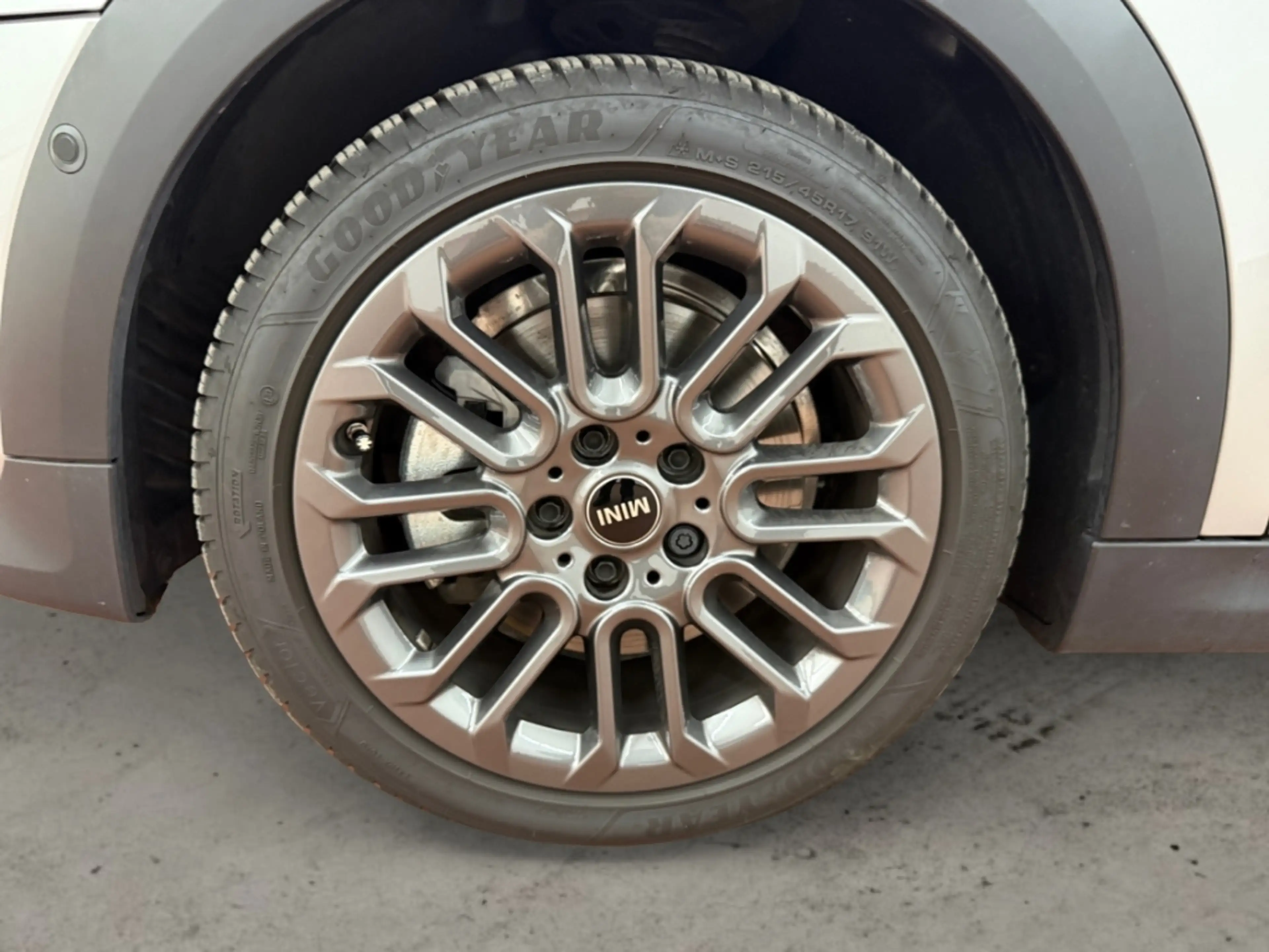 MINI Cooper Cabrio Favoured Trim C AUTOMATIK ALLWETTER NAV LED KAMERA — photo 15