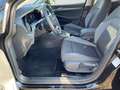 Volkswagen Golf VIII 2.0TDI DSG Active ACC LED Navi PDC Schwarz - thumbnail 13