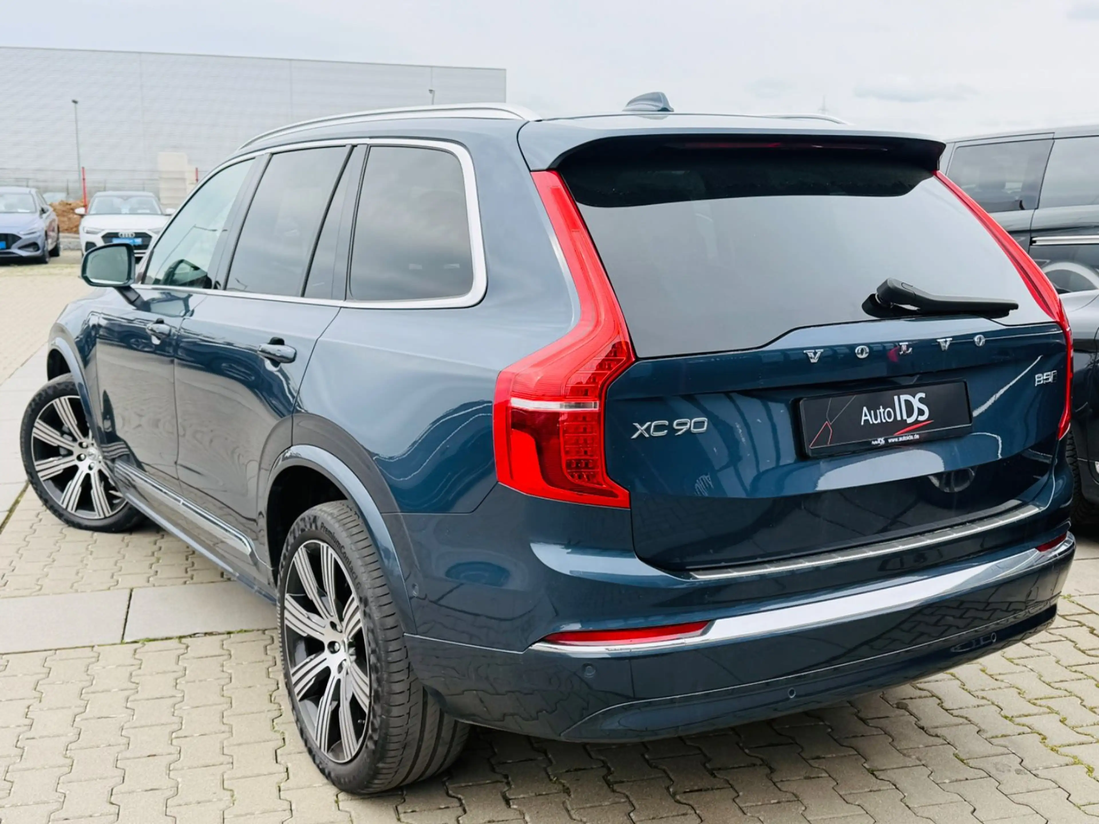 Volvo XC90 Ultimate Bright AWD/Pano/Head up/7Sitzer — photo 6