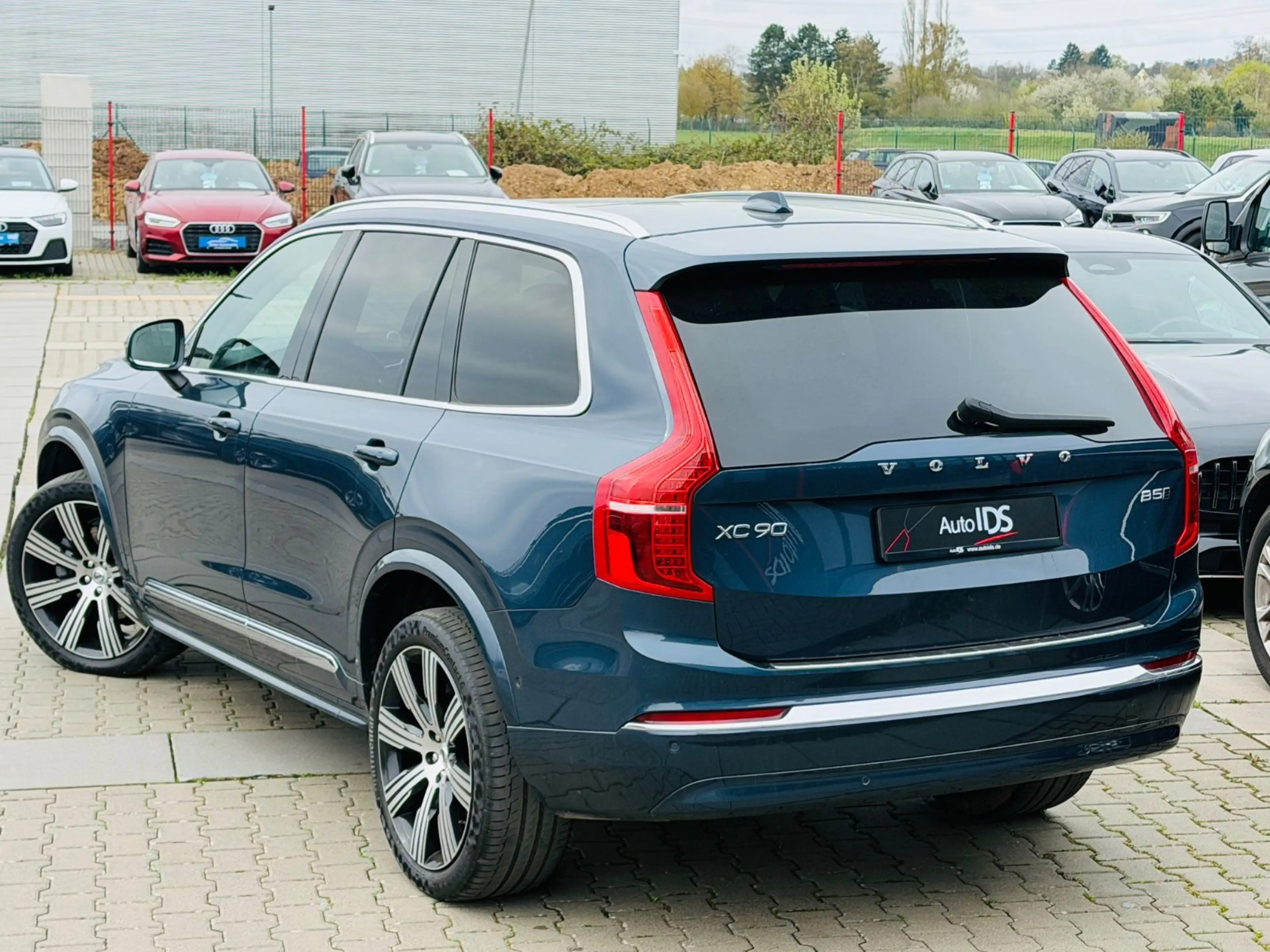 Volvo XC90 Ultimate Bright AWD/Pano/Head up/7Sitzer — photo 7