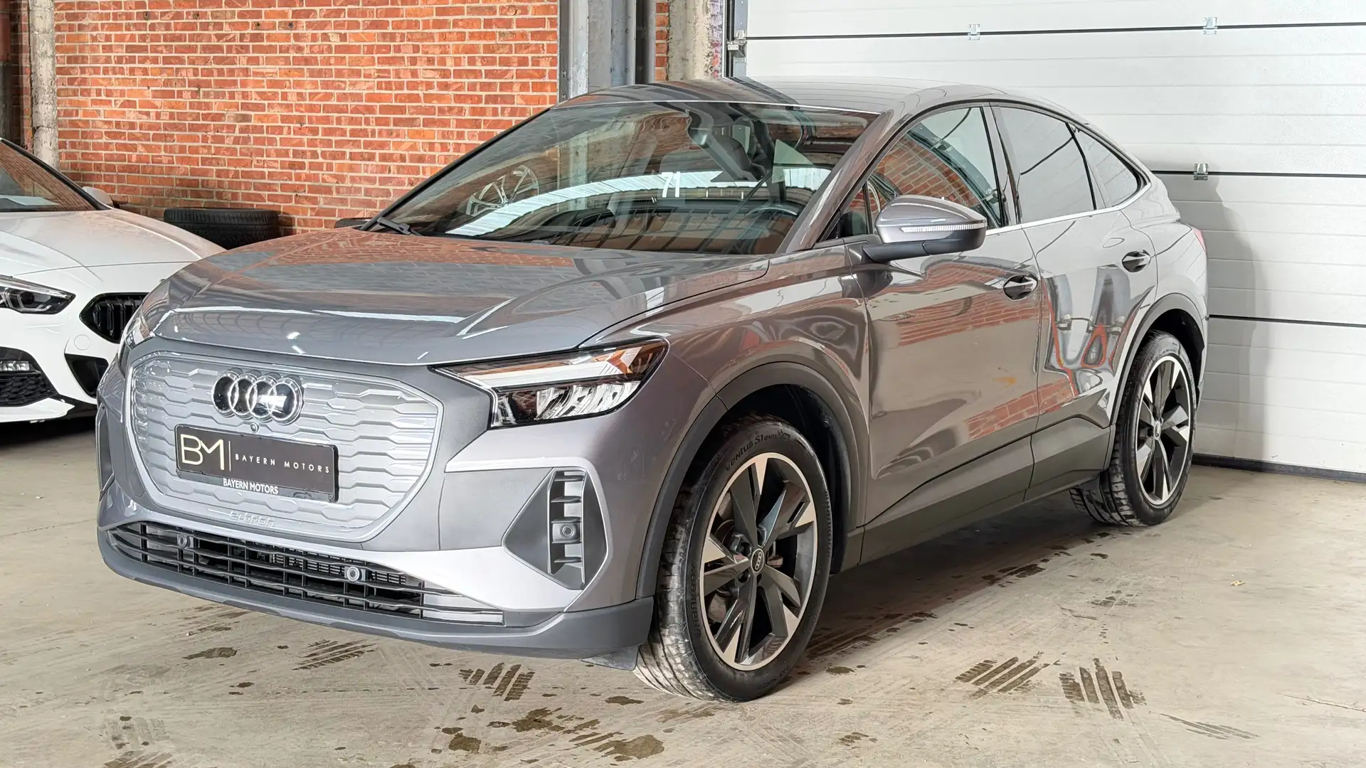 Audi Q4 e-tron 35 Sportback Garantie Grijs - 1