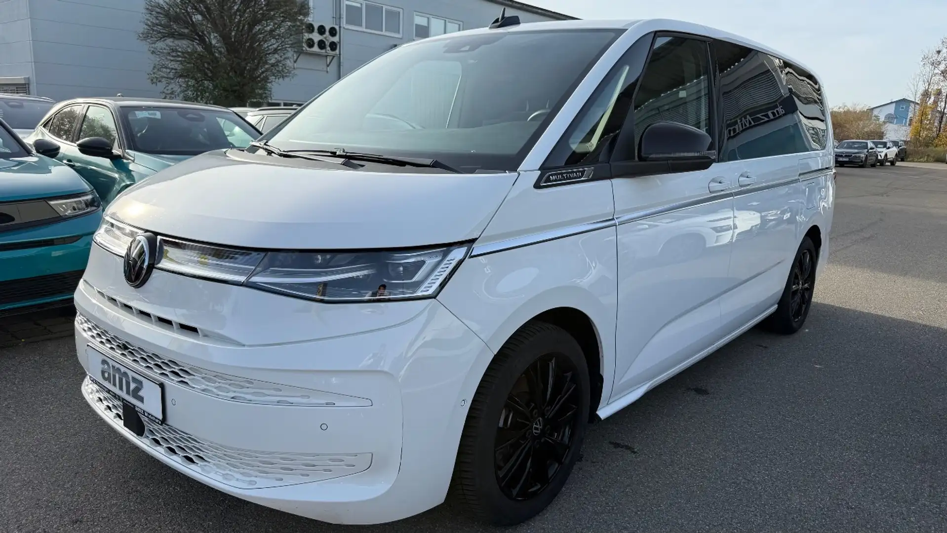 Volkswagen T7 Multivan 2.0TDI lang Style ACC+AHK+Klappbett Blanc - 2