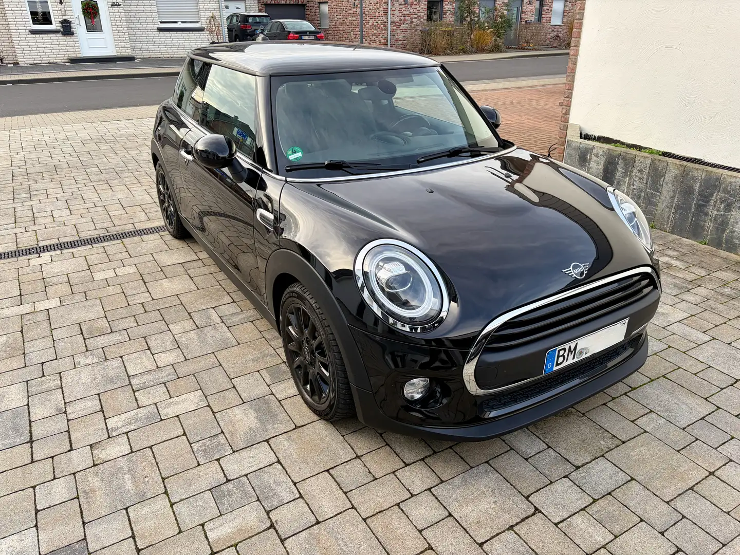 MINI One Auto | LED | Apple CarPlay | Teilleder | Chili II Schwarz - 2