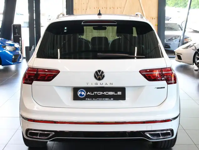 Volkswagen Tiguan view 6
