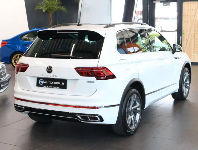 Volkswagen Tiguan view 5