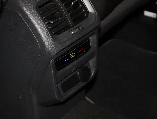 Volkswagen Tiguan view 14