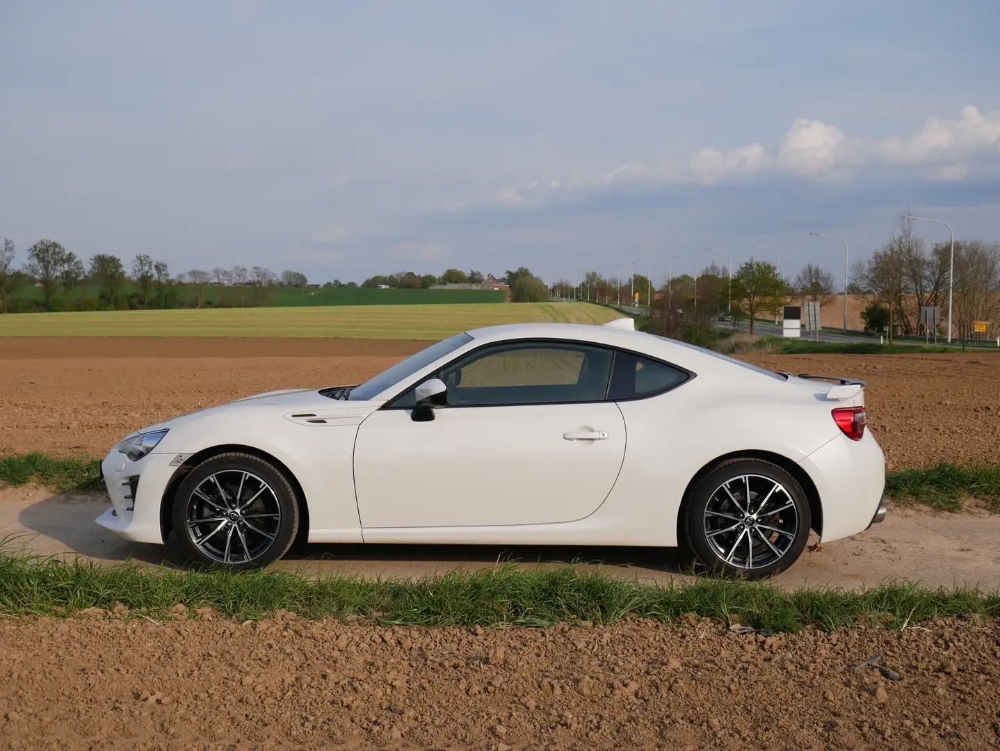 Toyota GT86 Blanc - 1