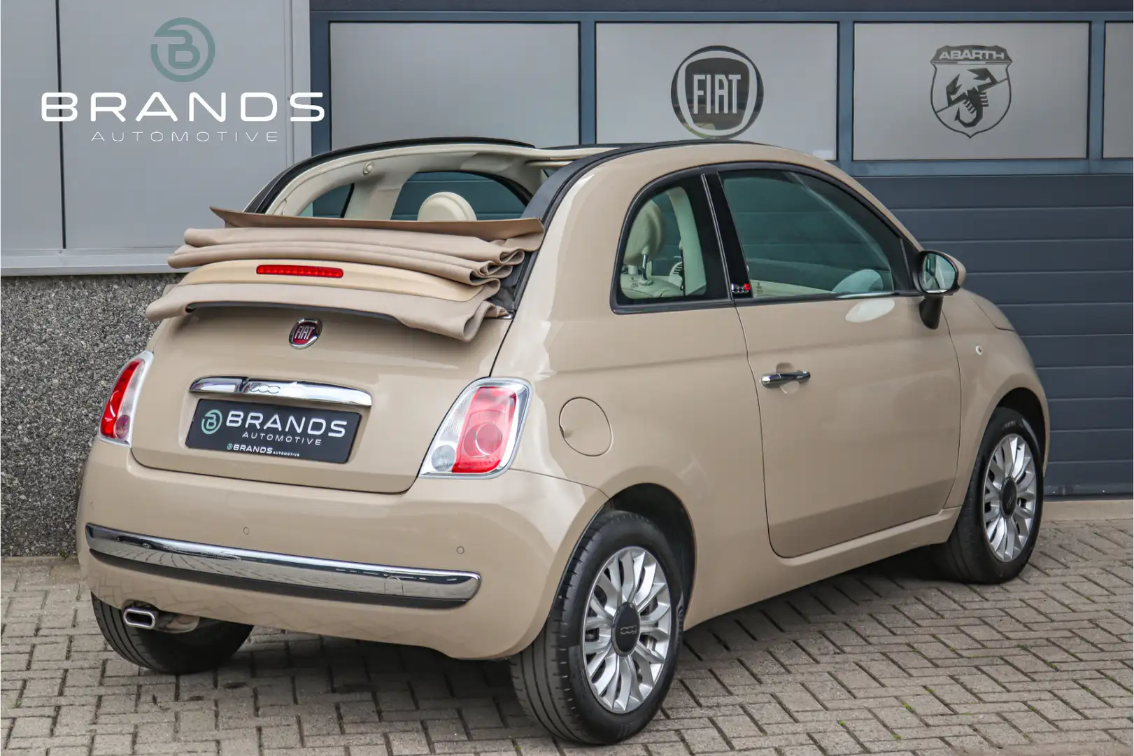 Fiat 500C 1.2 Lounge Cappuccino Airco LM PDC Garantie Beige - 2