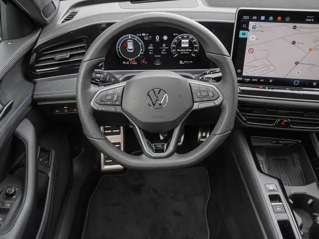 Volkswagen Passat view 12